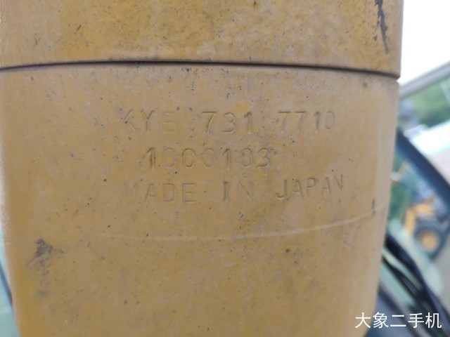 柳工 CLG200-3 挖掘机