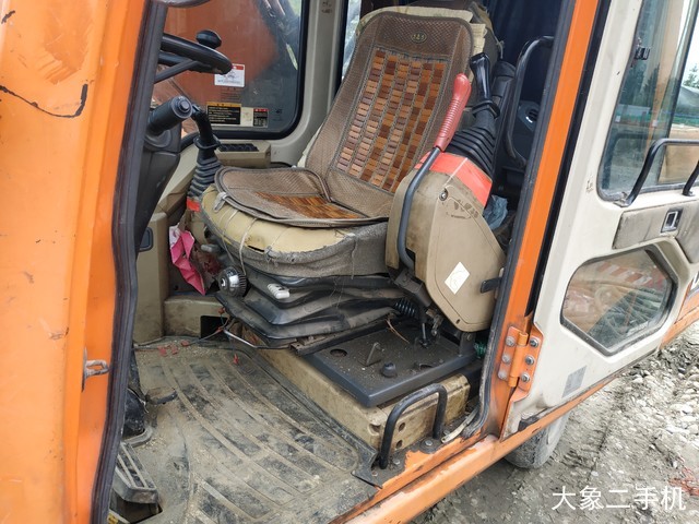 斗山 DH210W-7 挖掘机