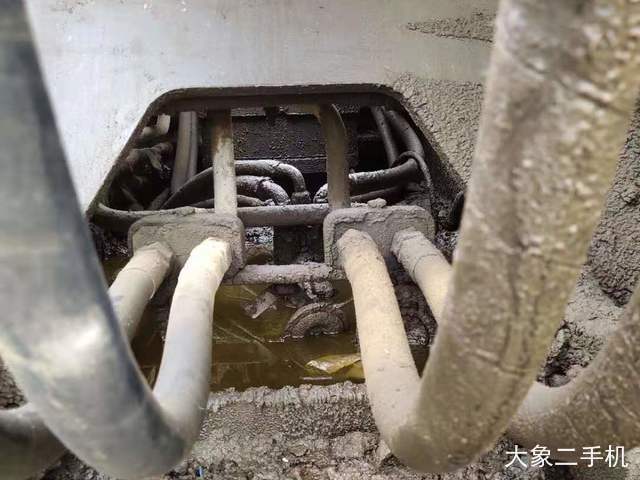 山东临工 LG6300 挖掘机