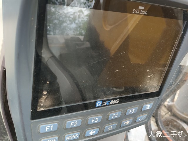 徐工 XE335C 挖掘机