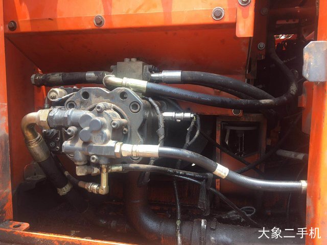 斗山 DX150LC 挖掘机