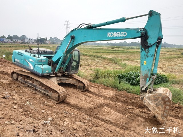 神钢 SK260LC-8 挖掘机