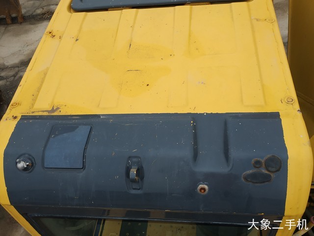 小松 PC220-8M0 挖掘机