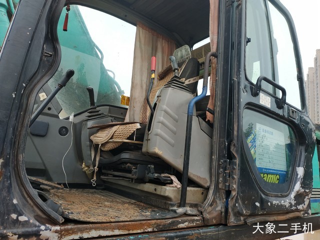 神钢 SK250LC 挖掘机