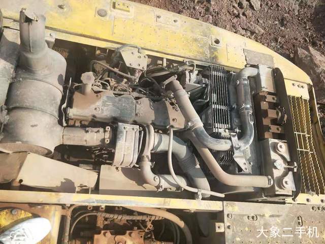 小松 PC200-8 挖掘机