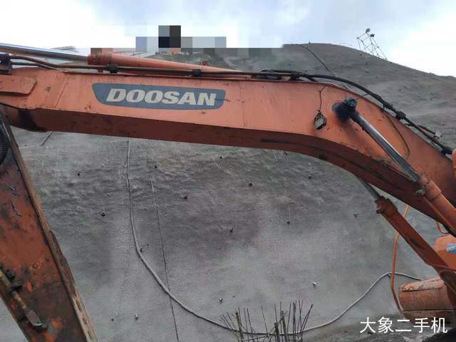 斗山 DH215-9E 挖掘机