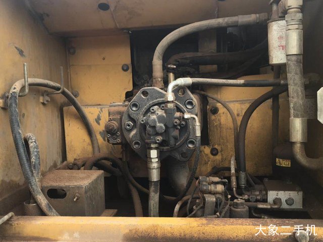 沃尔沃 EC210BLC 挖掘机