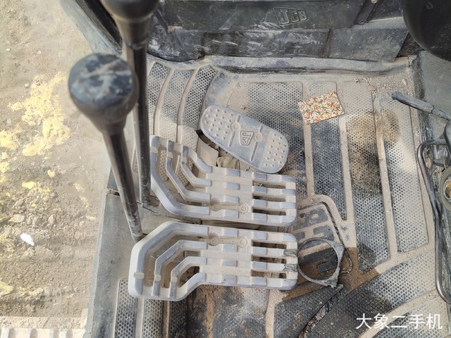 杰西博 JS240LC 挖掘机