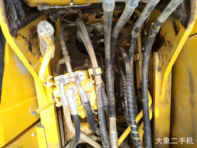 小松 PC240LC-8M0 挖掘机