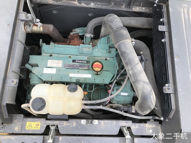 沃尔沃 EC200D 挖掘机