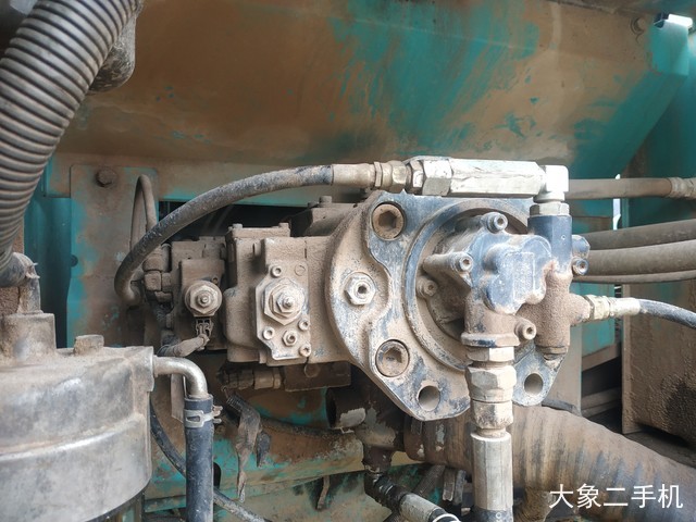 神钢 SK260LC-8 挖掘机