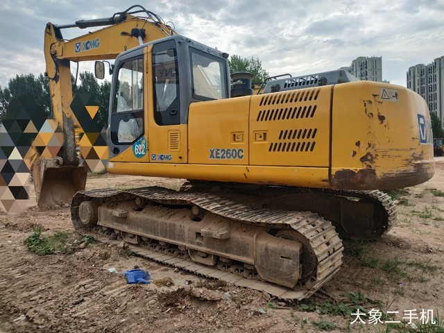 徐工 XE260C 挖掘机