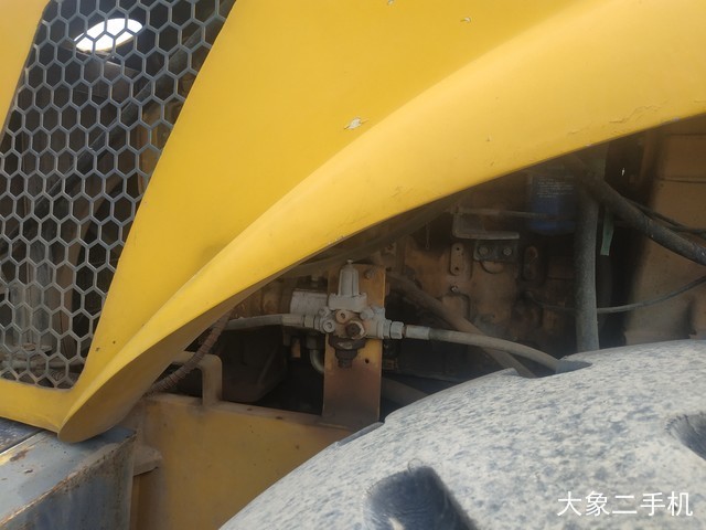 山推 SR22M 压路机