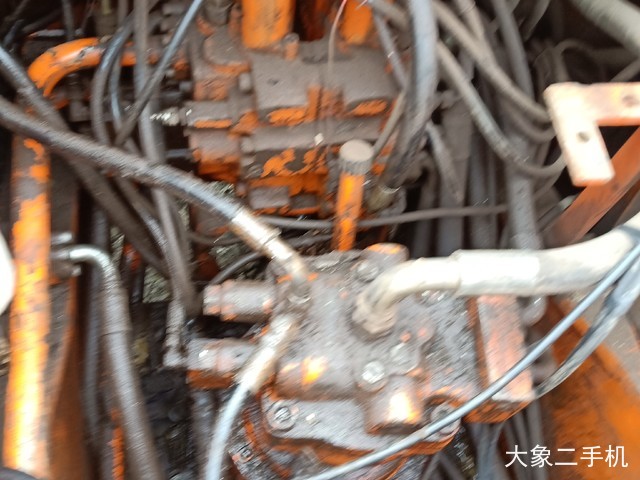 斗山 DH220-5 挖掘机