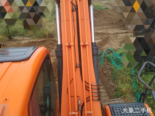斗山 DH215-9 挖掘机