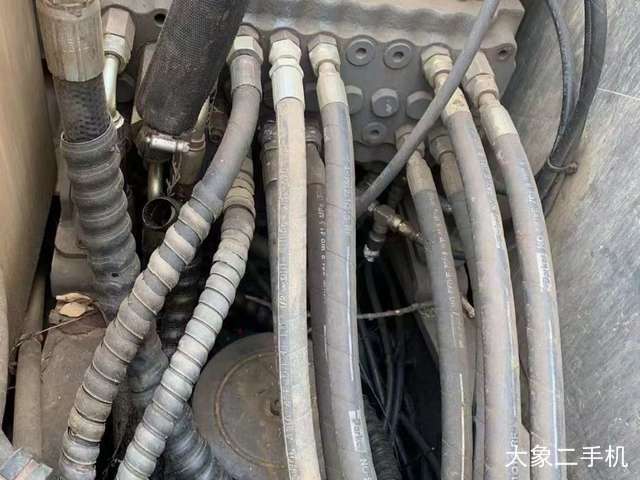 沃尔沃 EC80D 挖掘机