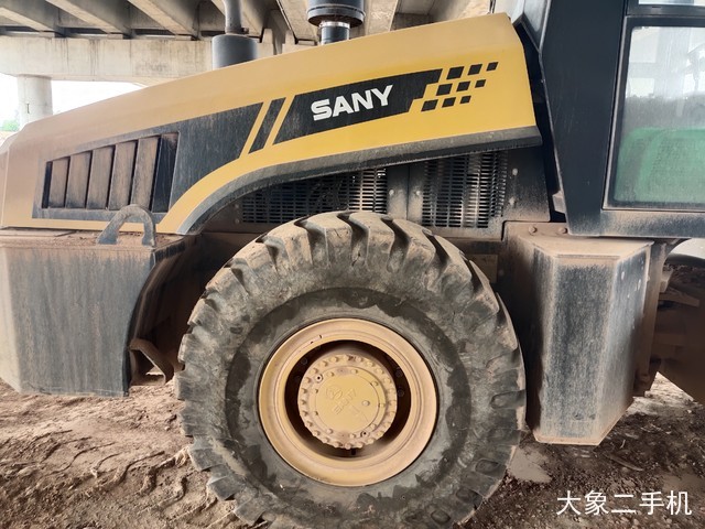 三一重工 SSR260AC-8全液压 压路机