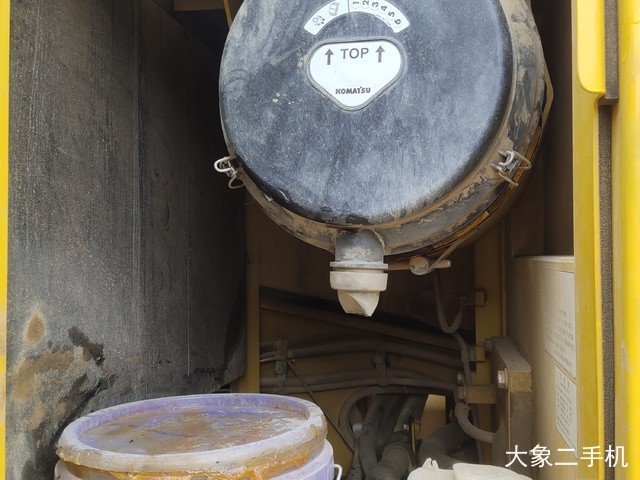 小松 PC240LC-8M0 挖掘机