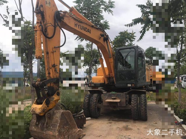 现代 R150W-7 挖掘机