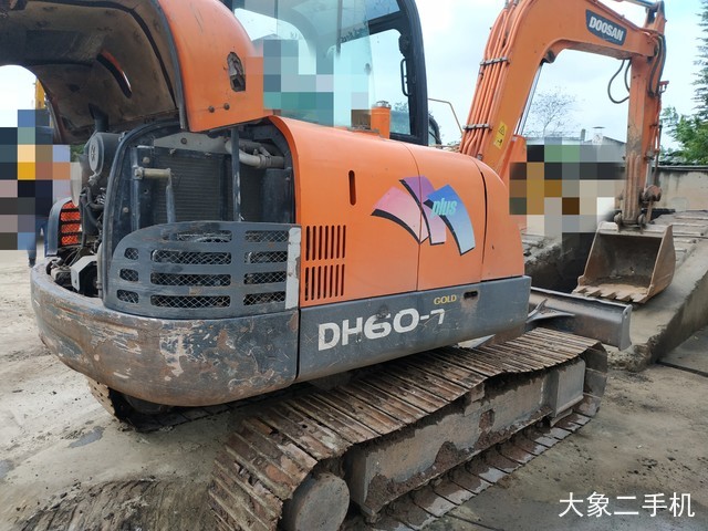 斗山 DH60-7 挖掘机