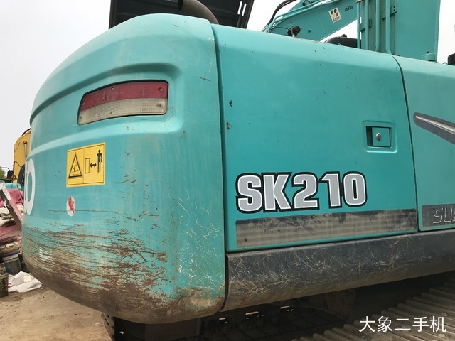 神钢 SK210LC-8 挖掘机