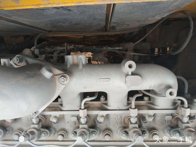 徐工 XE260C 挖掘机