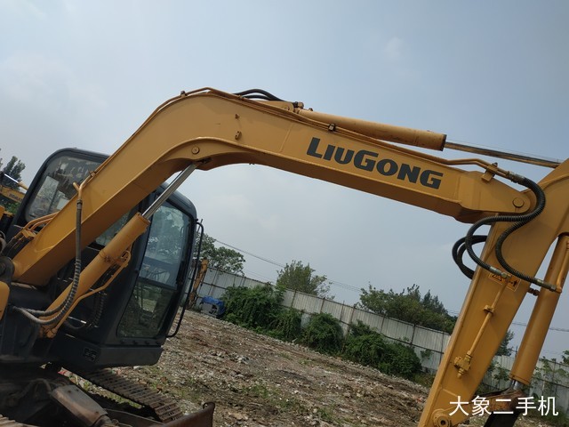 柳工 CLG908D 挖掘机