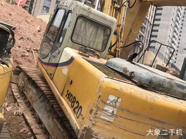 加藤 HD820LC-II 挖掘机