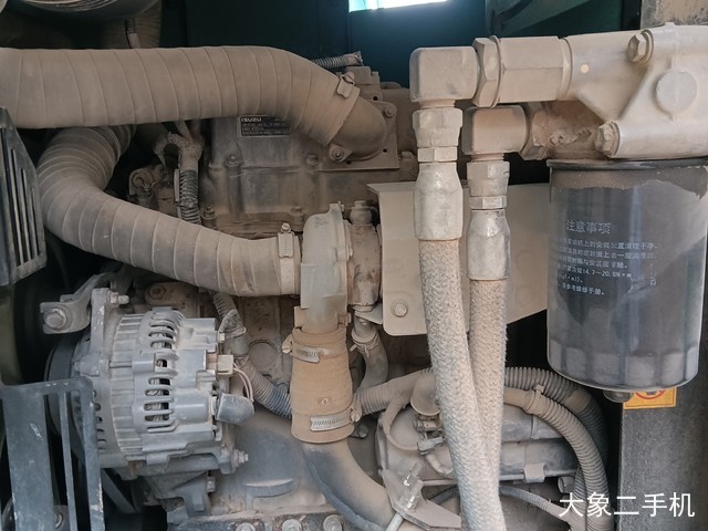 神钢 SK75-8 挖掘机