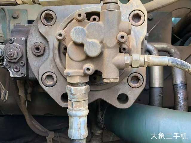 神钢 SK210LC-8 挖掘机