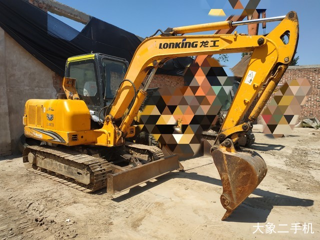 龙工 LG6060D 挖掘机