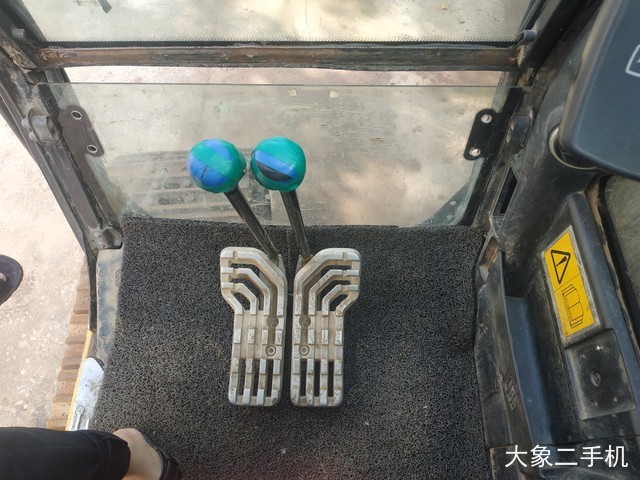 杰西博 JS230LC 挖掘机