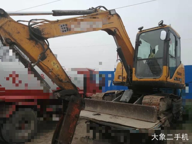 三一重工 SY65C 挖掘机