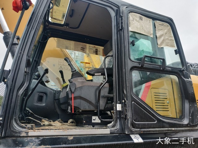 三一重工 SY265C 挖掘机