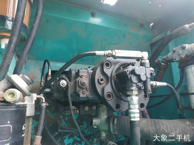 神钢 SK350LC-8 挖掘机