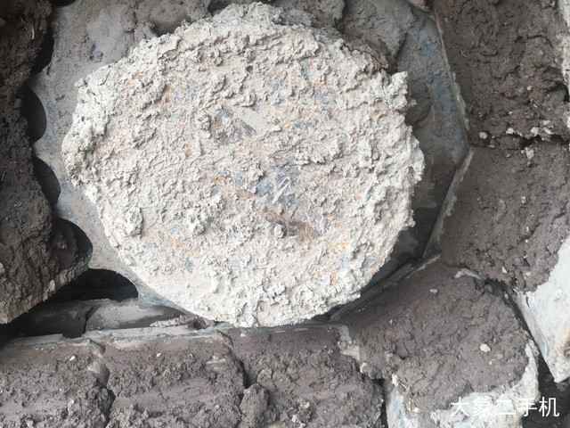 徐工 XE135B 挖掘机