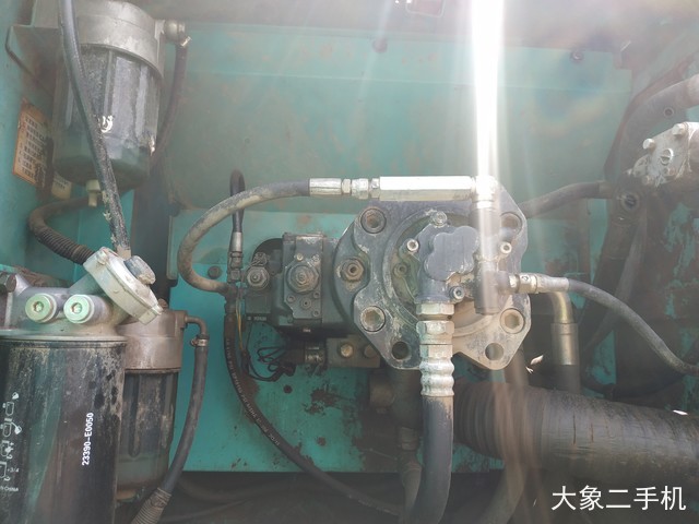 神钢 SK350LC-8 挖掘机