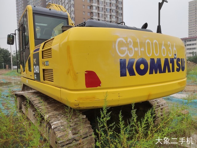 小松 PC220-8M0 挖掘机