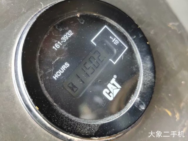 卡特彼勒 374DL 挖掘机