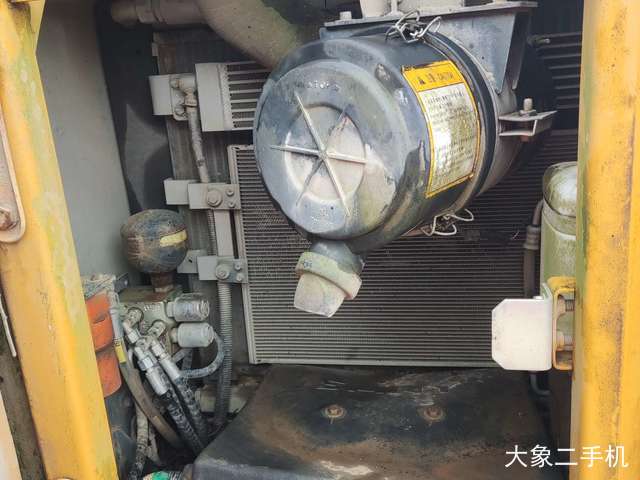 三一重工 SY75C 挖掘机