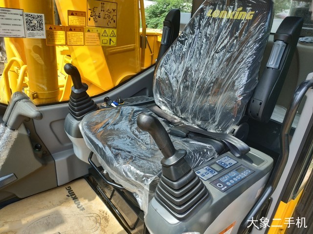 龙工 LG6225E 挖掘机