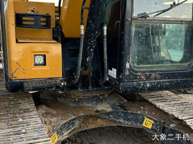 三一重工 SY75C-10 挖掘机