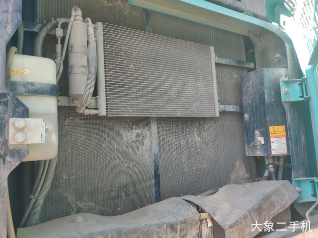 神钢 SK330-10 挖掘机