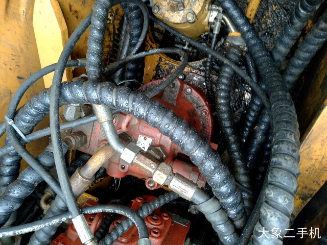 三一重工 SY135C-8 挖掘机