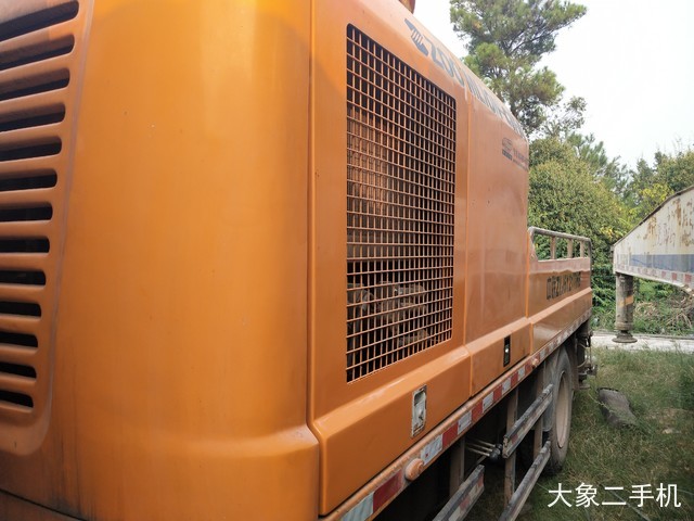 中联重科 ZLJ5121THBE东风 车载泵