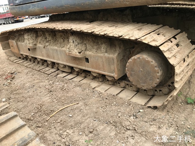 神钢 SK210LC-8 挖掘机