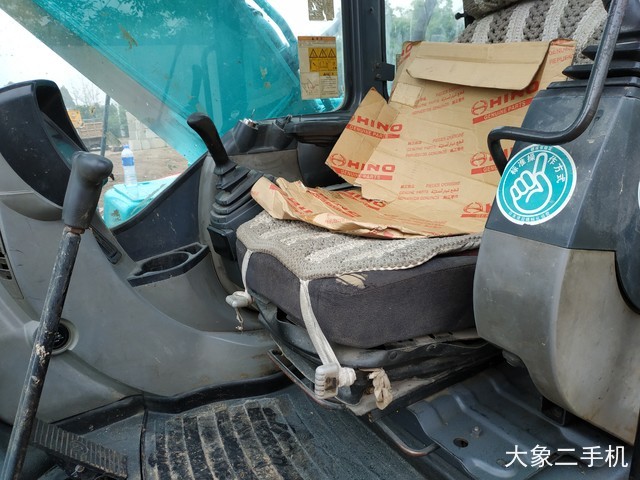 神钢 SK250-8 挖掘机