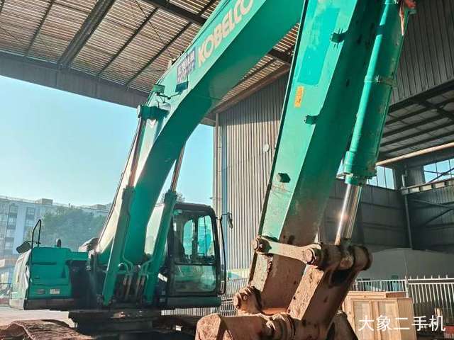 神钢 SK350LC 挖掘机