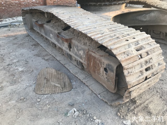 小松 PC220-8M0 挖掘机