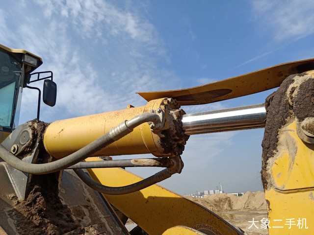 山东临工 L955F 装载机